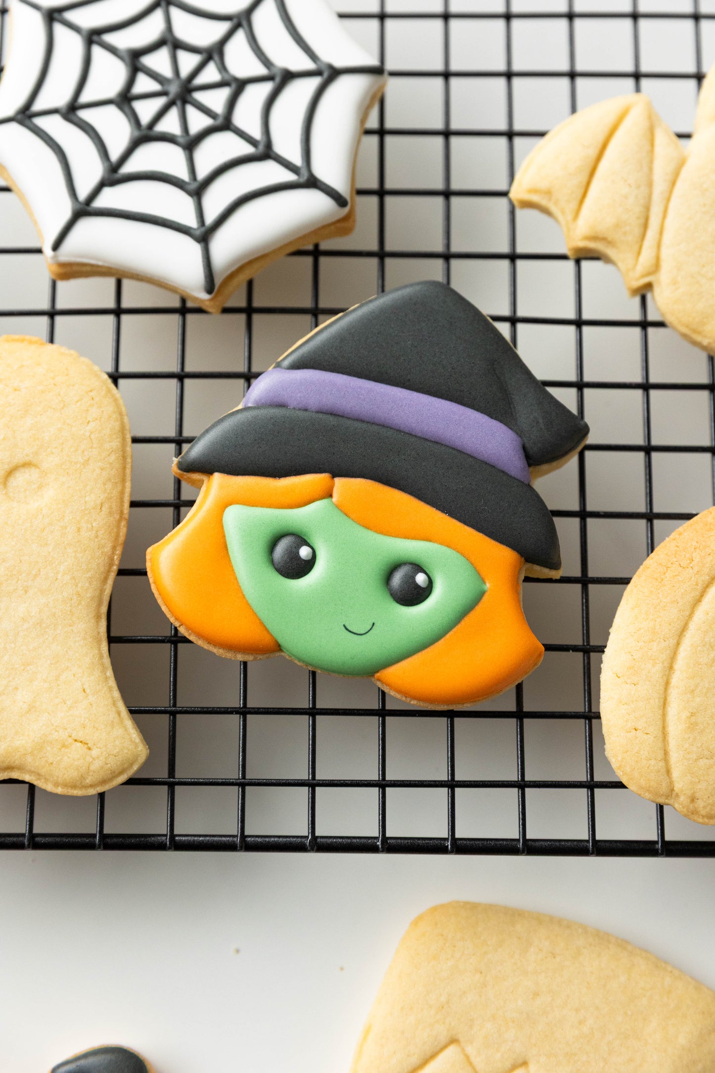 HALLOWEEN DIY COOKIE DECORATING ACTIVITY KIT