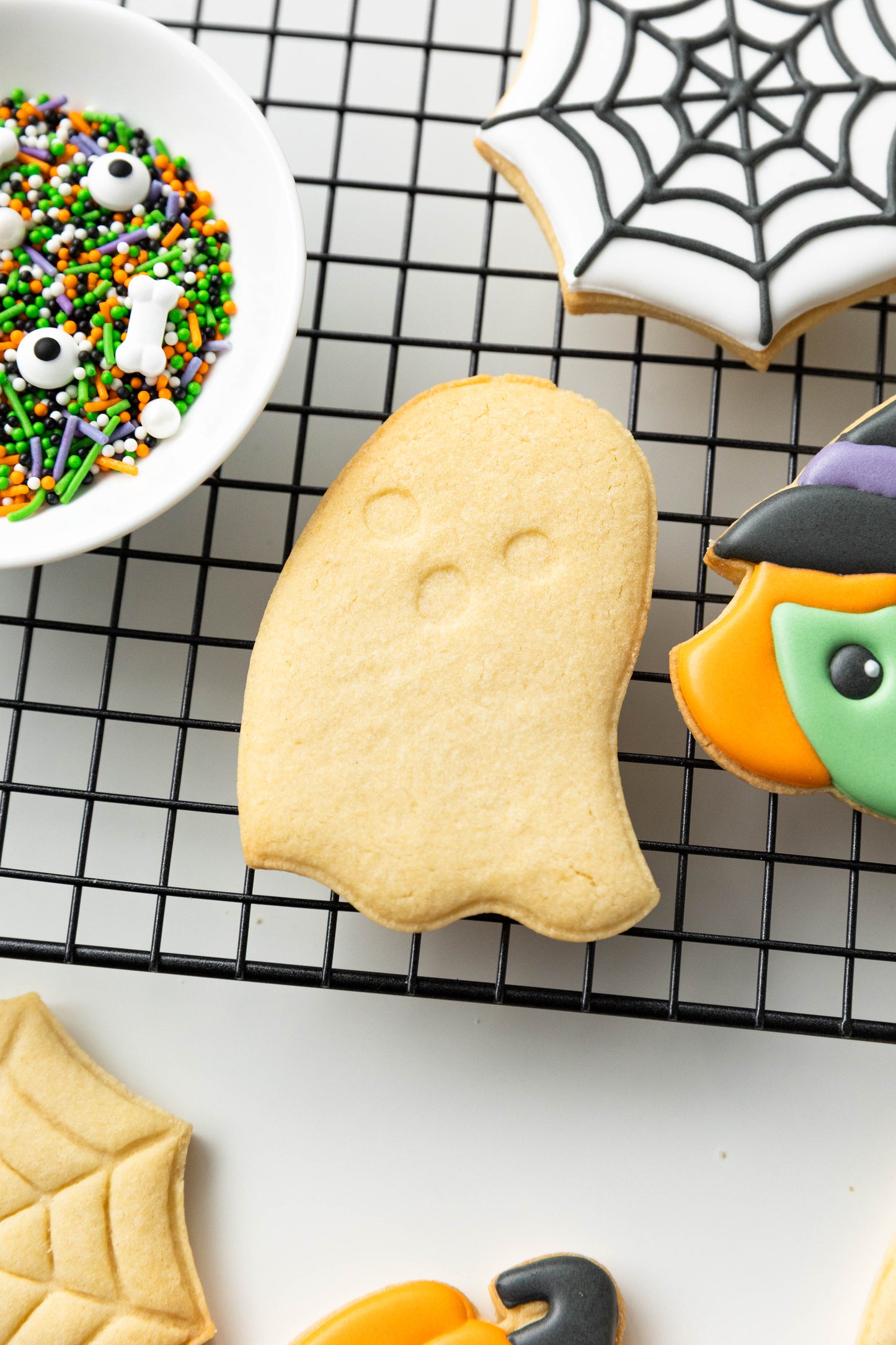 HALLOWEEN DIY COOKIE DECORATING ACTIVITY KIT
