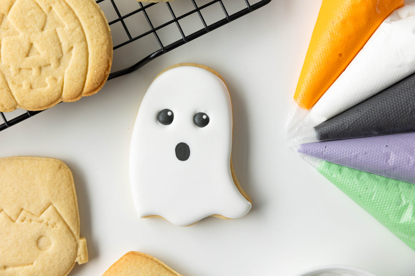 HALLOWEEN DIY COOKIE DECORATING ACTIVITY KIT