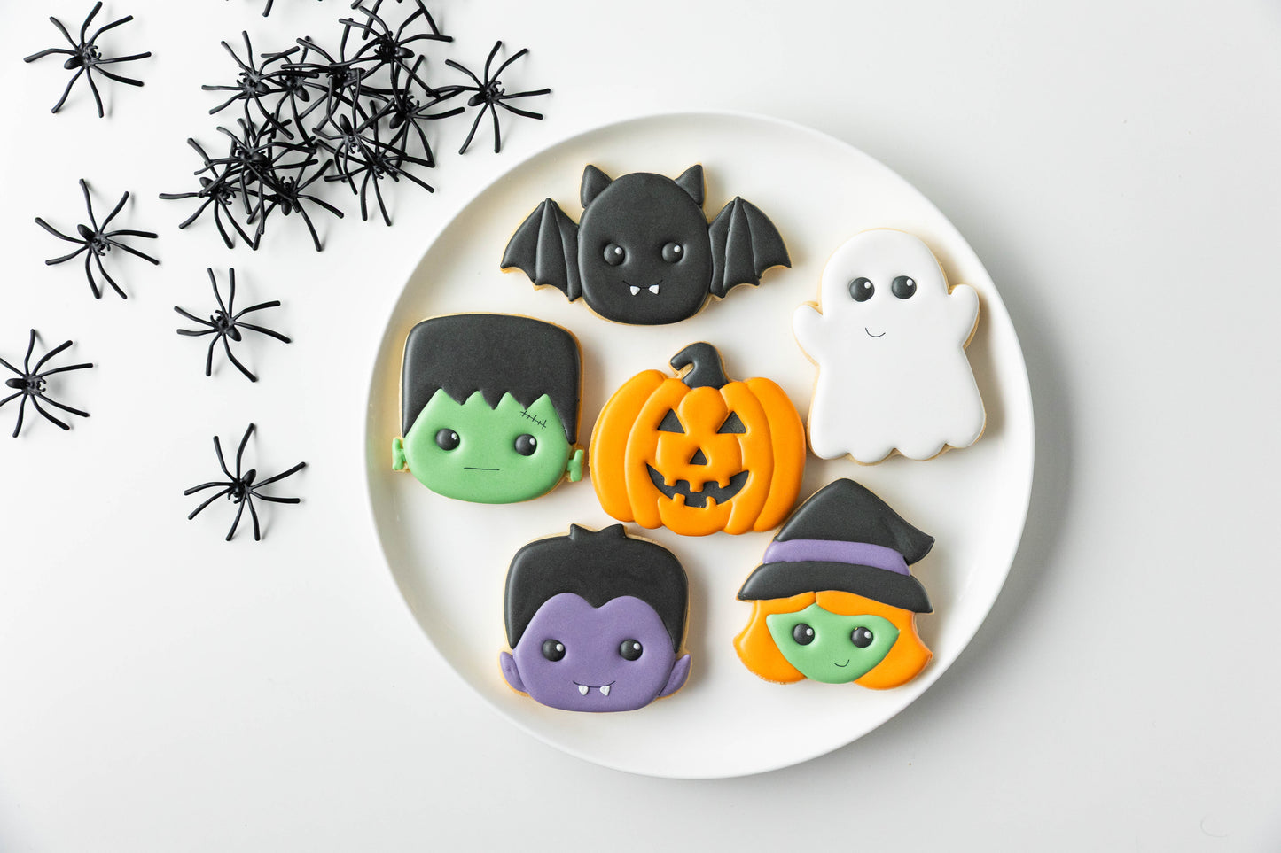 HALLOWEEN FRIENDS COOKIES