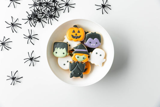 MINI HALLOWEEN FRIENDS COOKIES