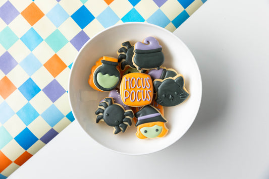 MINI HOCUS POCUS WITCH COOKIES