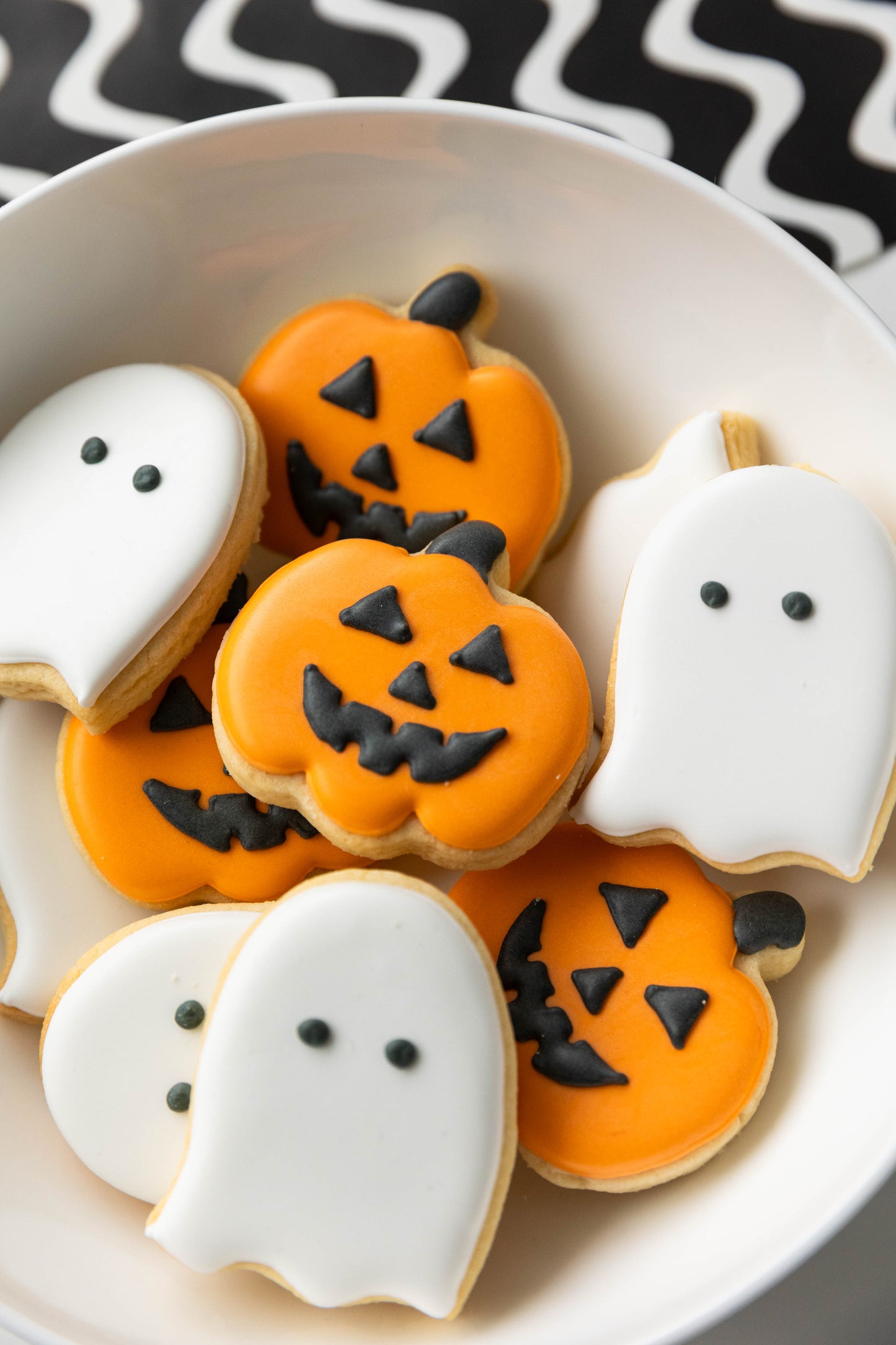 MINI PUMPKIN & GHOST COOKIES