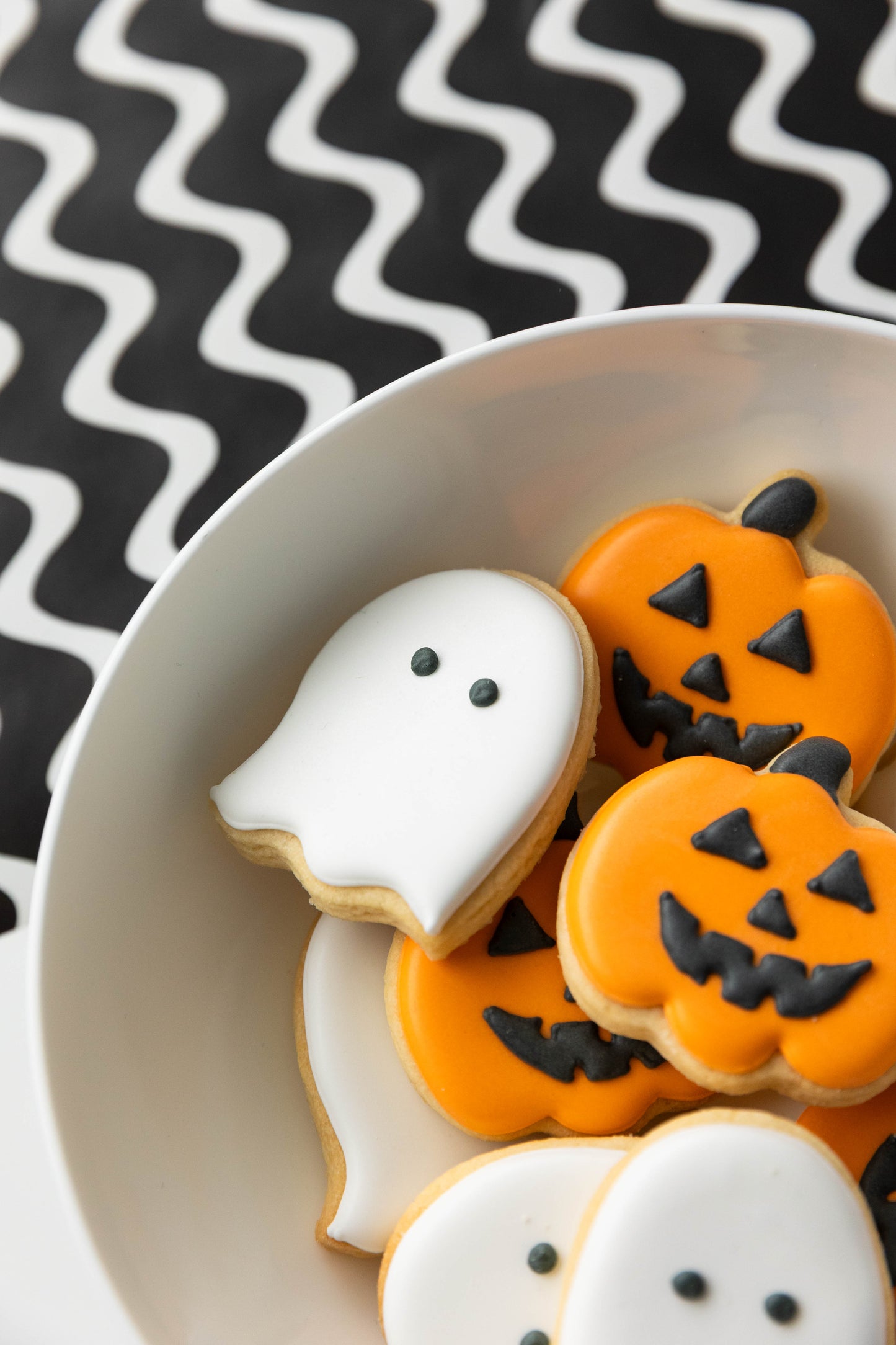 MINI PUMPKIN & GHOST COOKIES