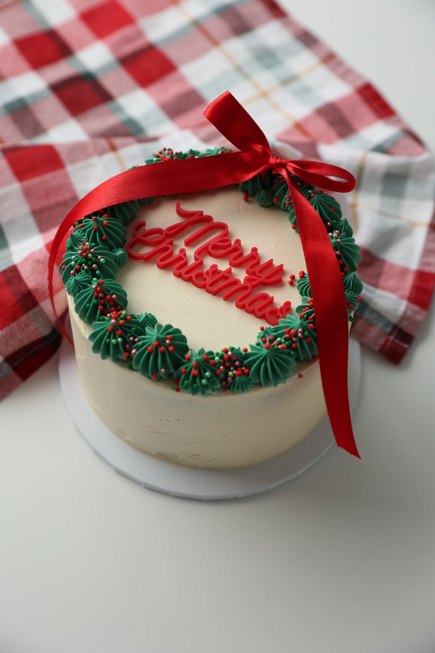 CHRISTMAS WREATH SMALL CAKE