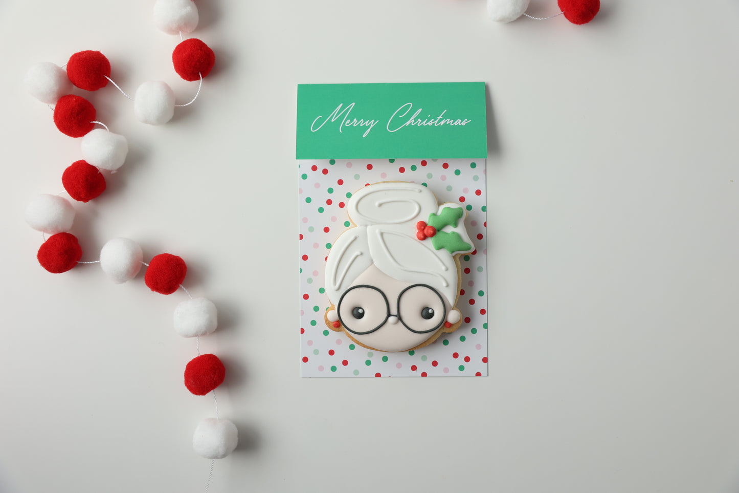 SINGLE CHRISTMAS COOKIE ON CARD