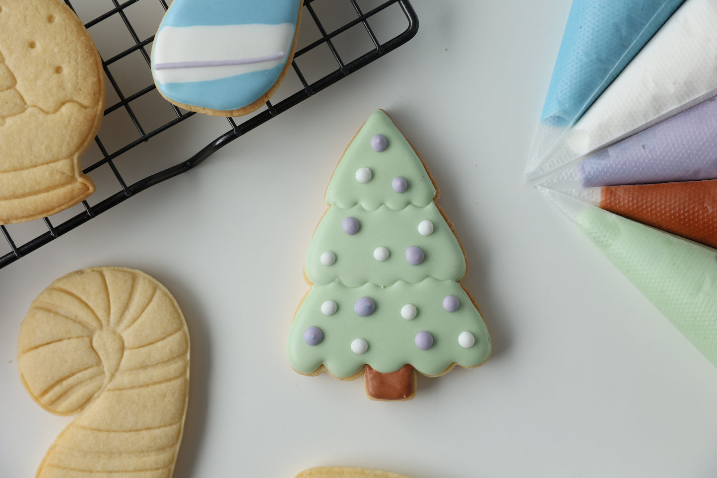 SNOW MAN COOKIE DECORATING ACTIVITY SET