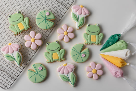PUDDLES & PETALS- Beginner Royal Icing Cookie Decorating class
