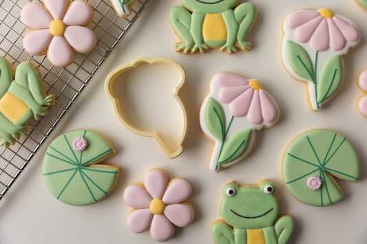 Flower on Side with Stem- Cookie Cutter