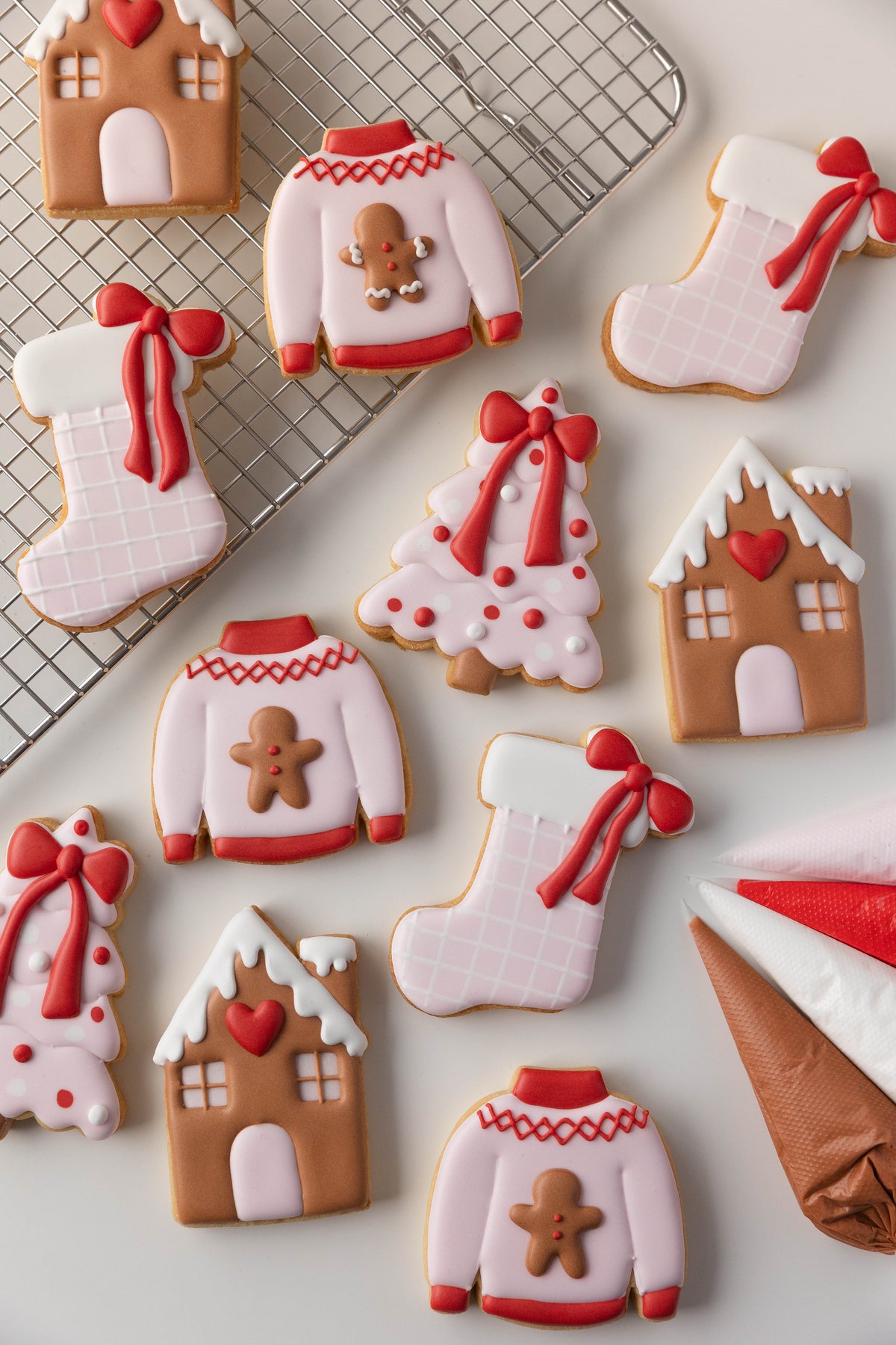 VERY MERRY PINK-MAS- Beginner Royal Icing Christmas Cookie Decorating class