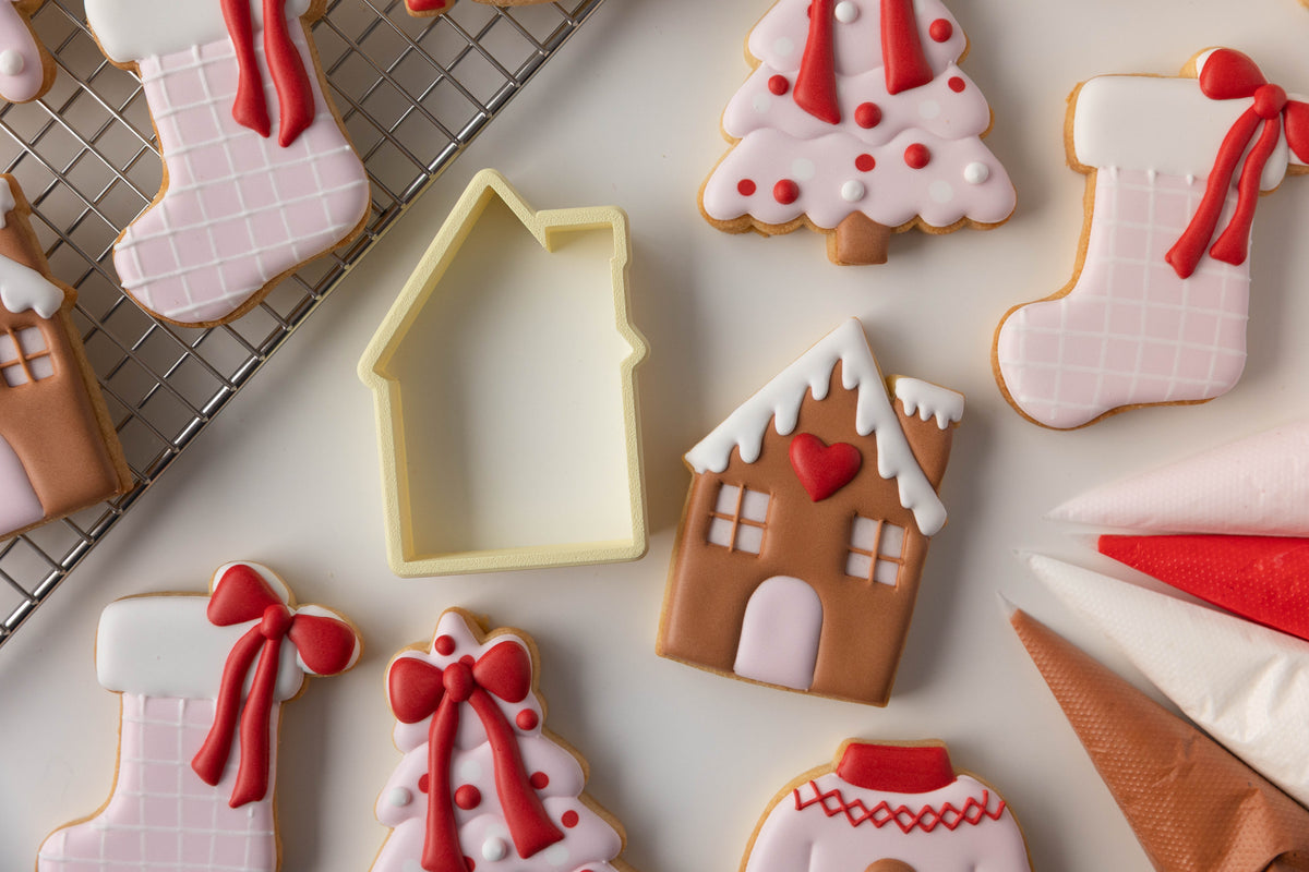 Gingerbread House Tall- Cookie Cutter