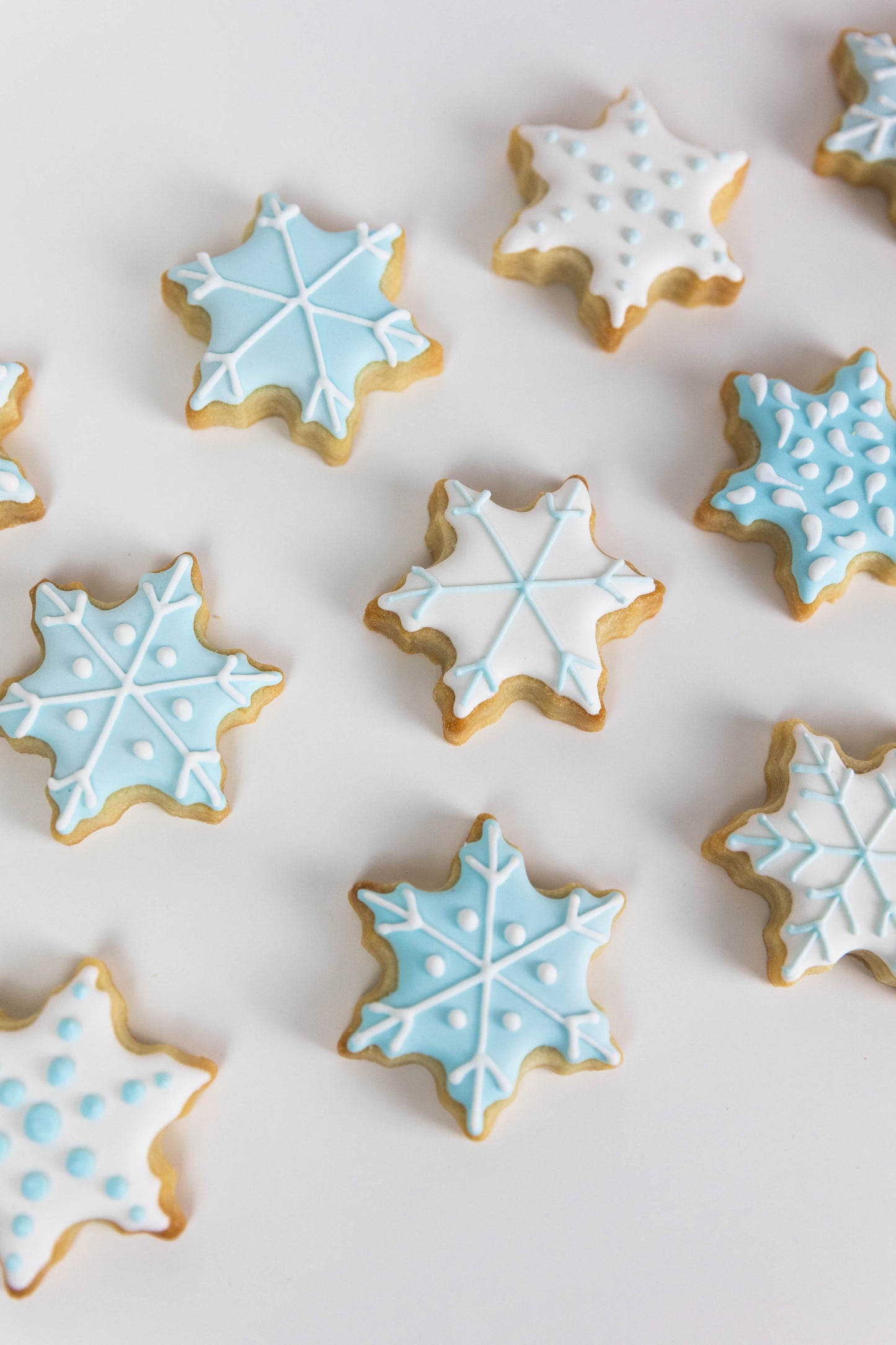 MINI SNOW FLAKE COOKIES