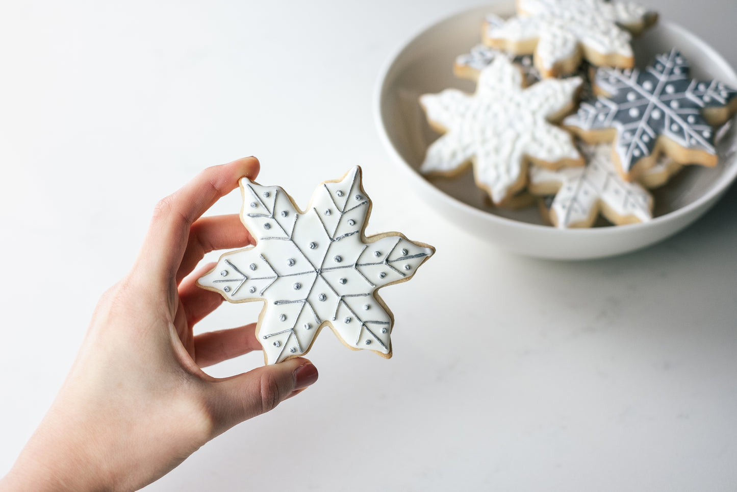 WHITE CHRISTMAS SNOWFLAKE COOKIES