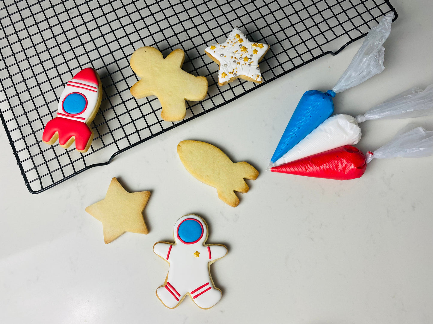 SPACE MAN DIY COOKIE DECORATING KIT