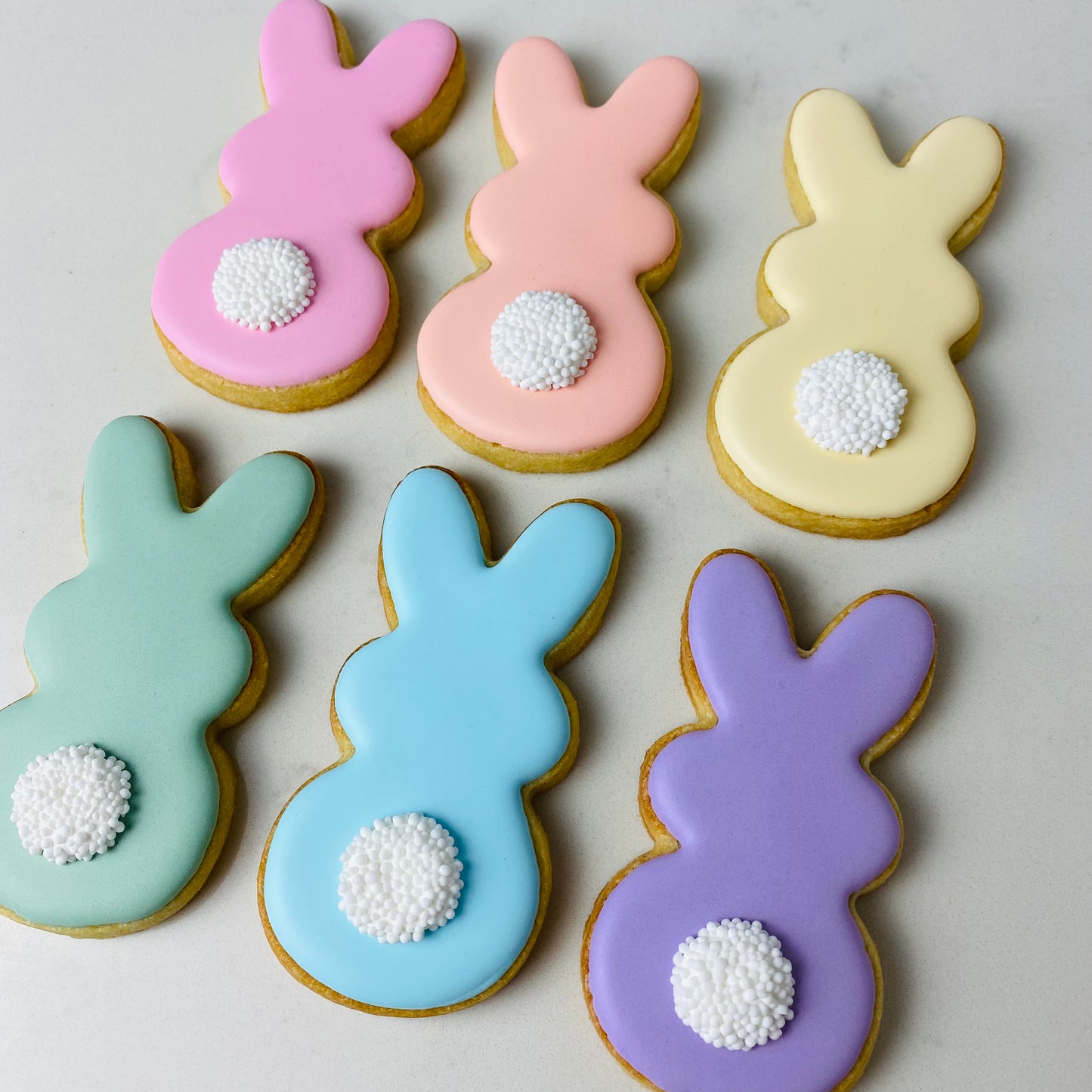 PASTEL BUNNY WITH WHITE TALE COOKIES