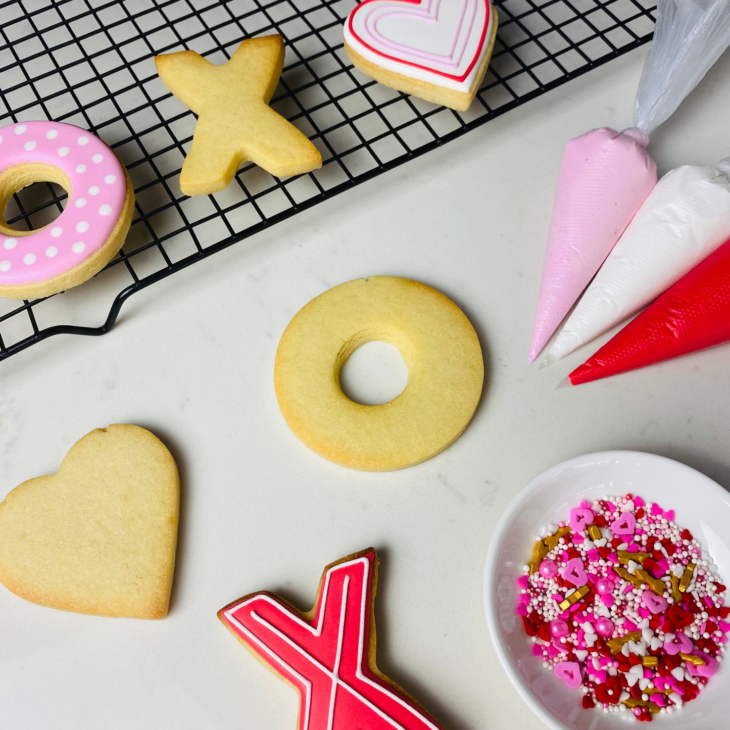 VALENTINES'S DAY DIY COOKIE DECORATING KIT