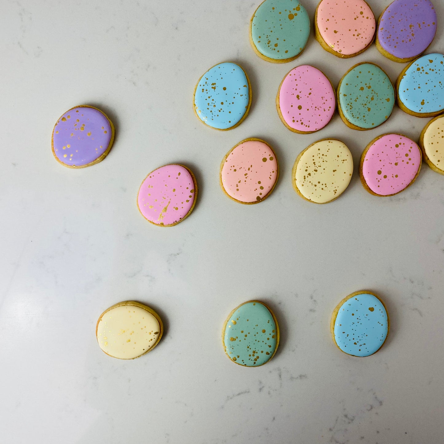 MINI PASTEL GOLD SPECKLE EASTER EGG COOKIES