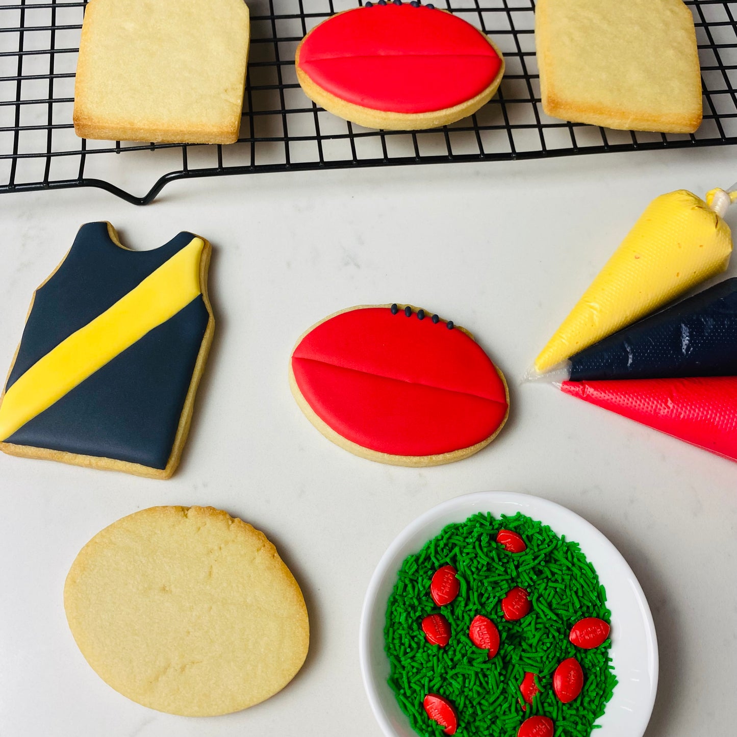 AFL FOOTBALL CLUB DIY COOKIE DECORATING KIT