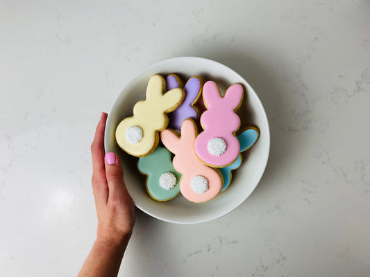 PASTEL BUNNY WITH WHITE TALE COOKIES