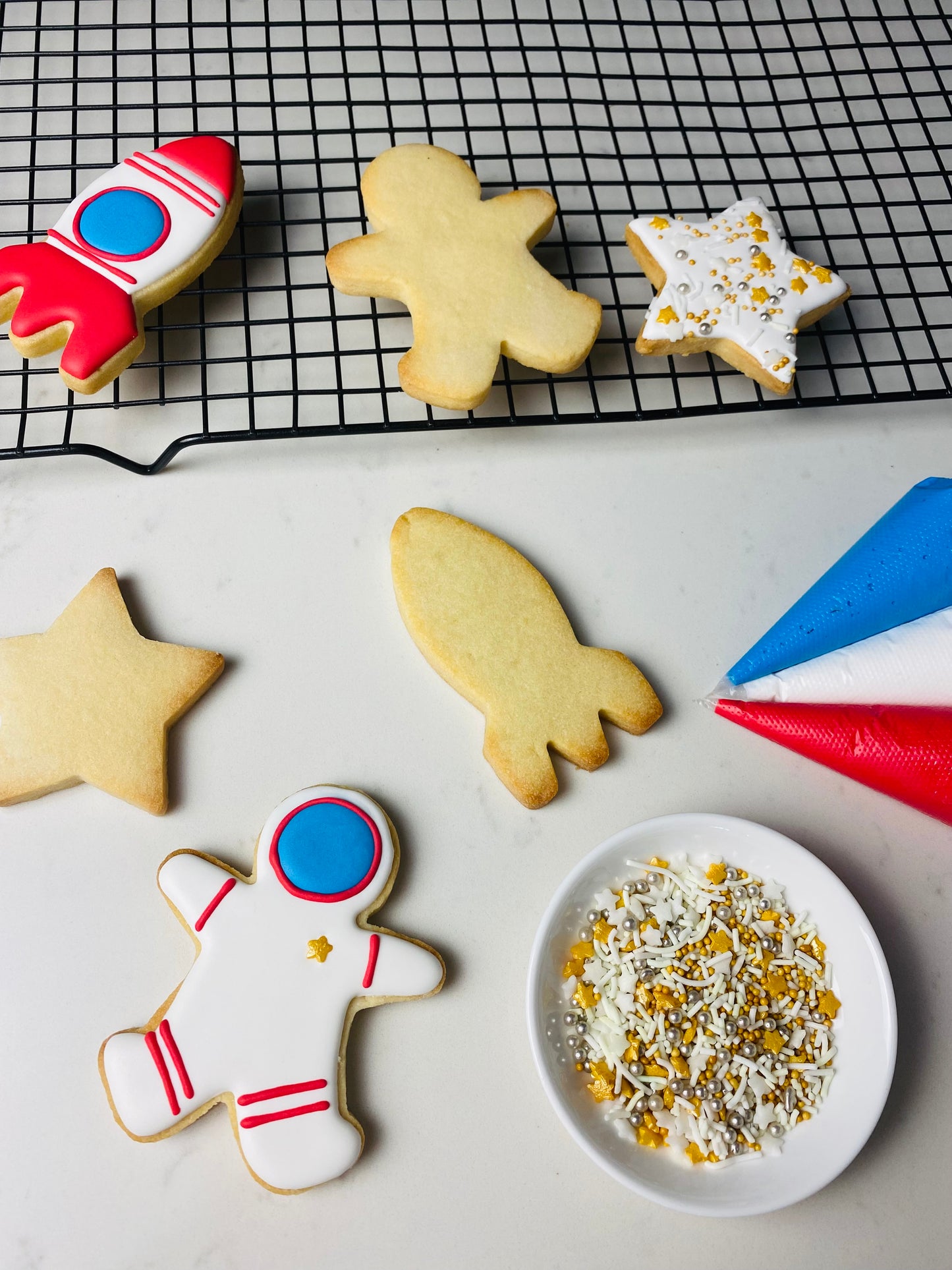 SPACE MAN DIY COOKIE DECORATING KIT